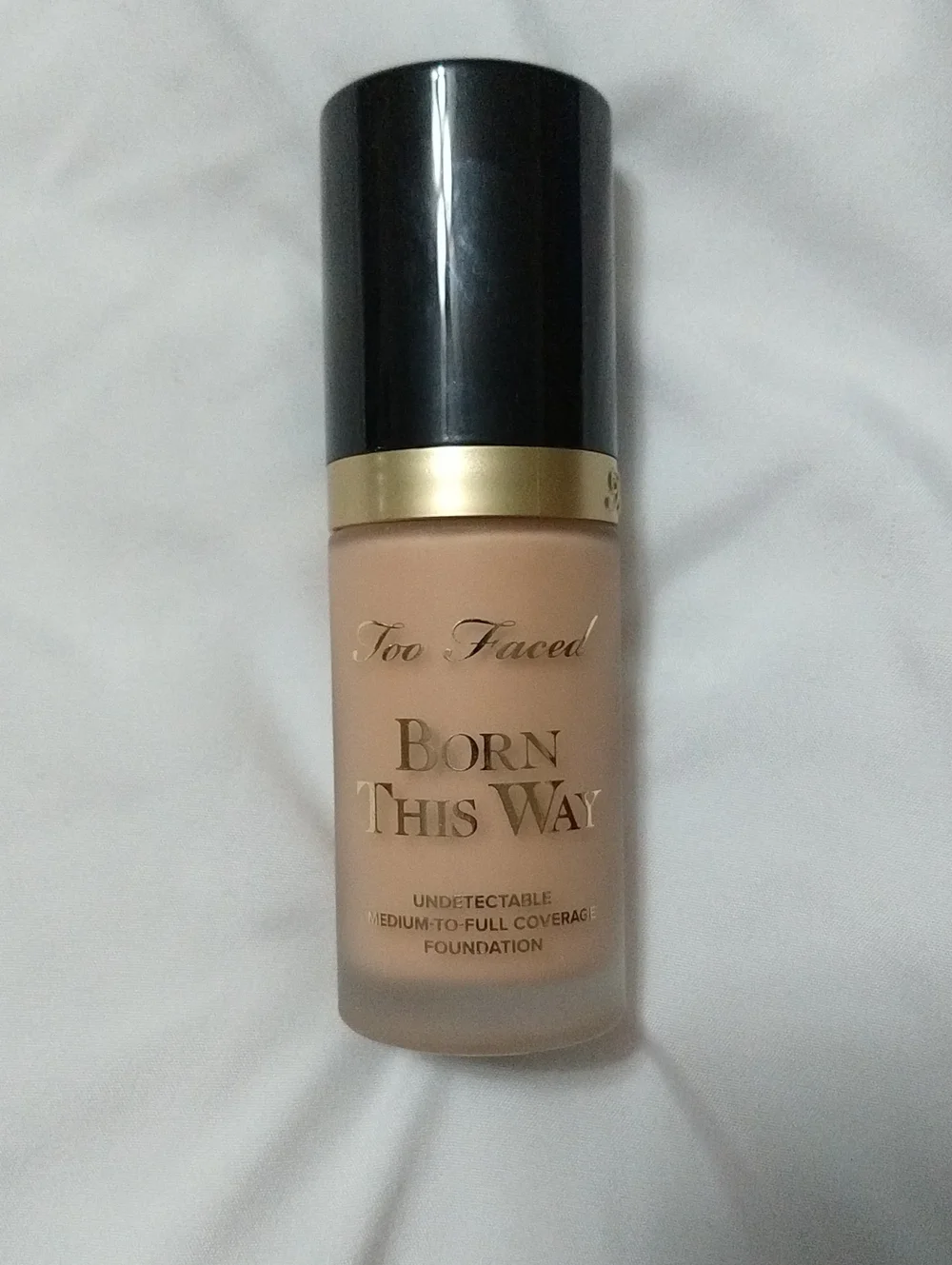 Too Faced Born This Way Foundation - Shade: Vanilla